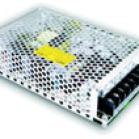 Fonte de alimentação chaveada de saída tripla 49W, 5VCC a 5A, 12VCC a 1A, -12VCC a 1A.