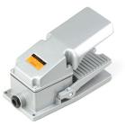 Pedal Metálico com protetor TFS-303