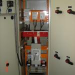 Disjuntor de entrada com acionamento externo