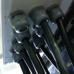 Detalhe da Nova Entrada dos Chicotes de Fiação (placa de baixo)